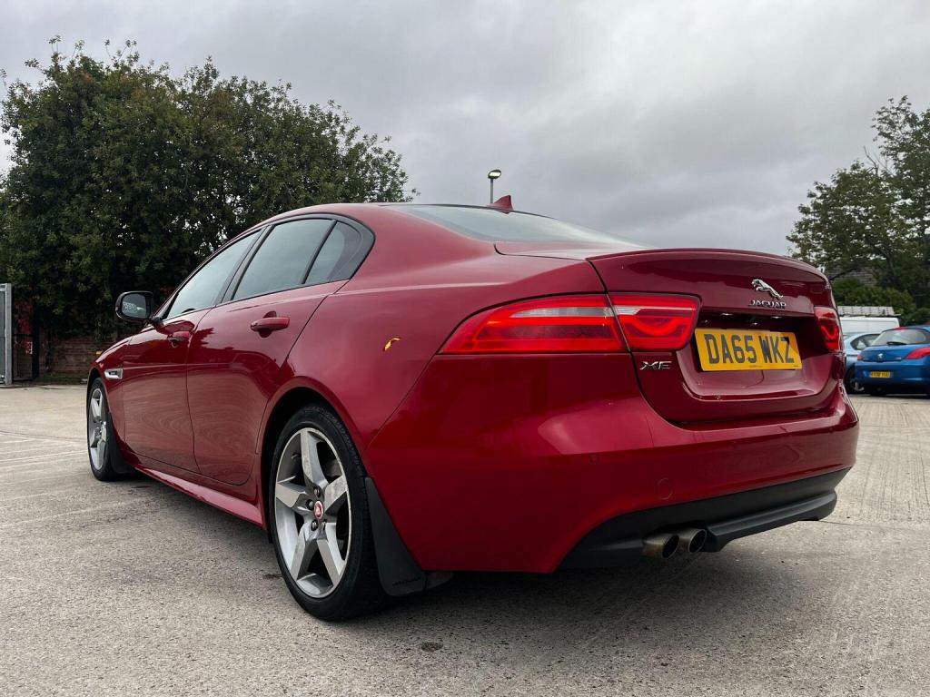 JAGUAR XE