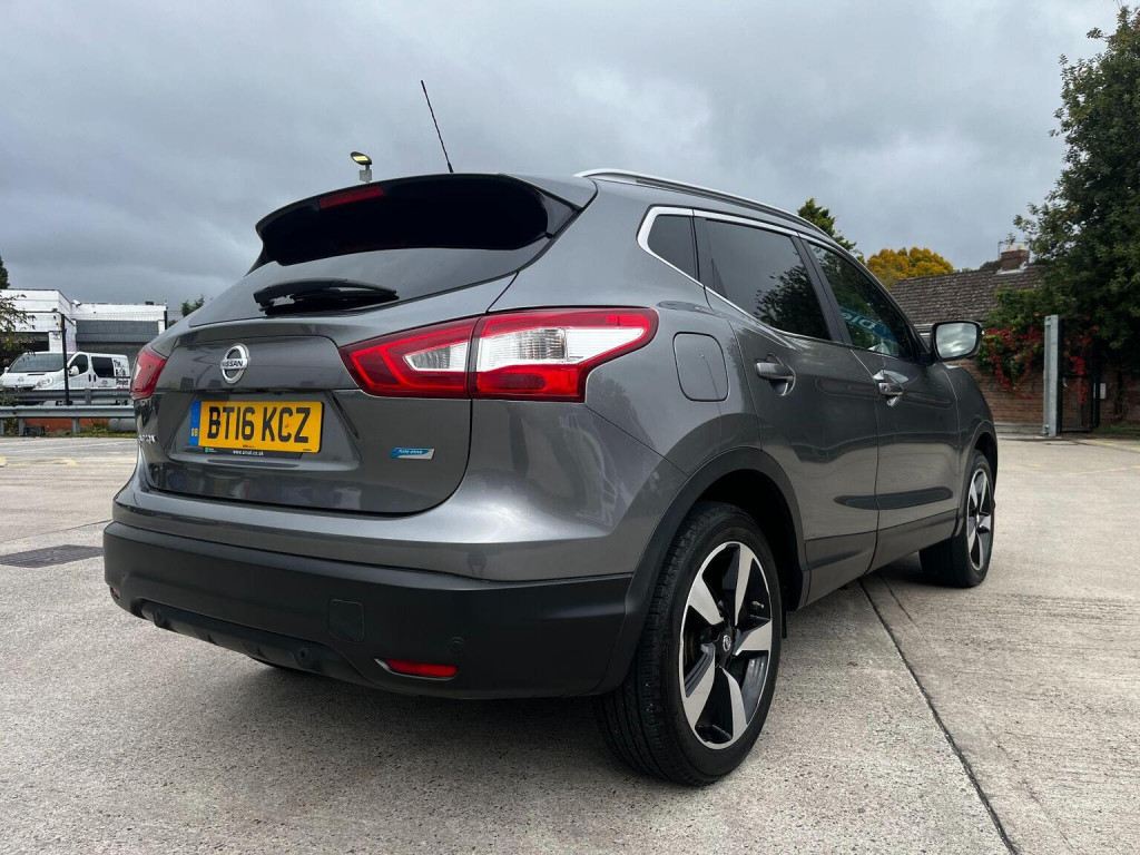NISSAN QASHQAI