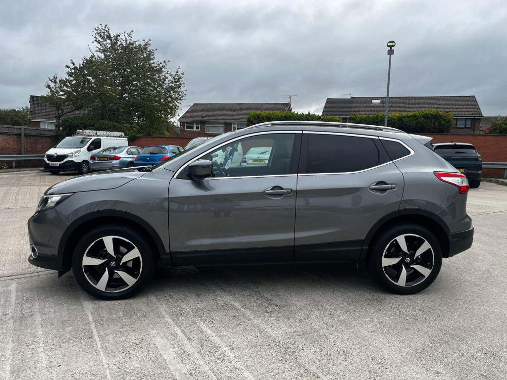 NISSAN QASHQAI