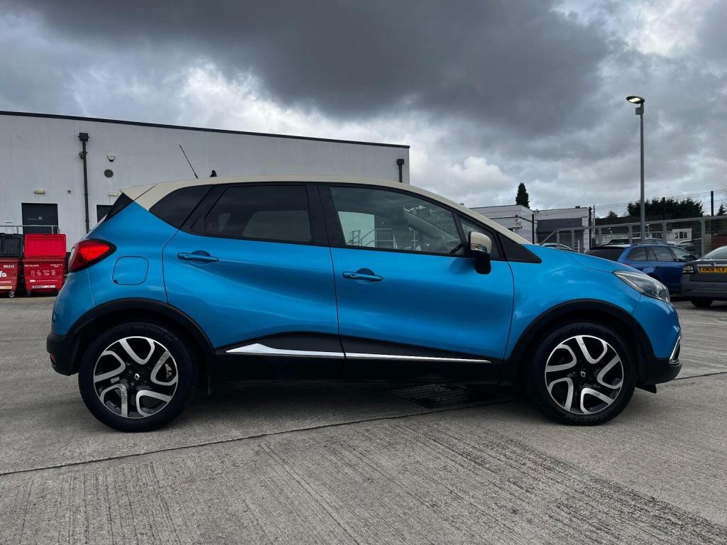 RENAULT CAPTUR