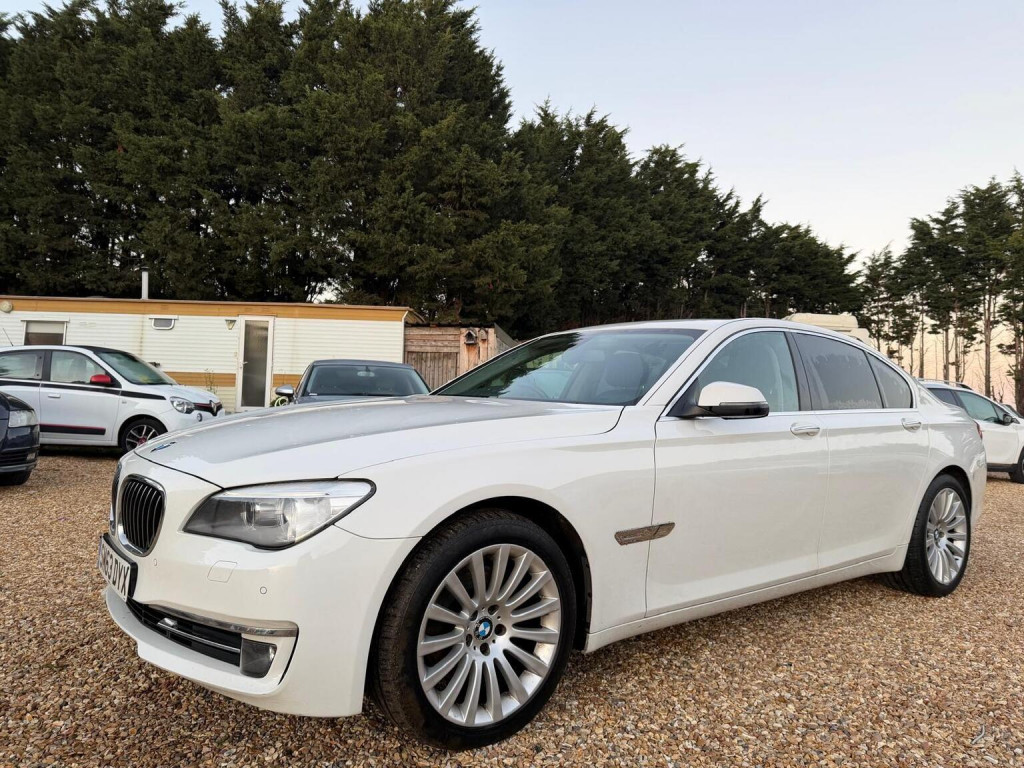 BMW 7 SERIES