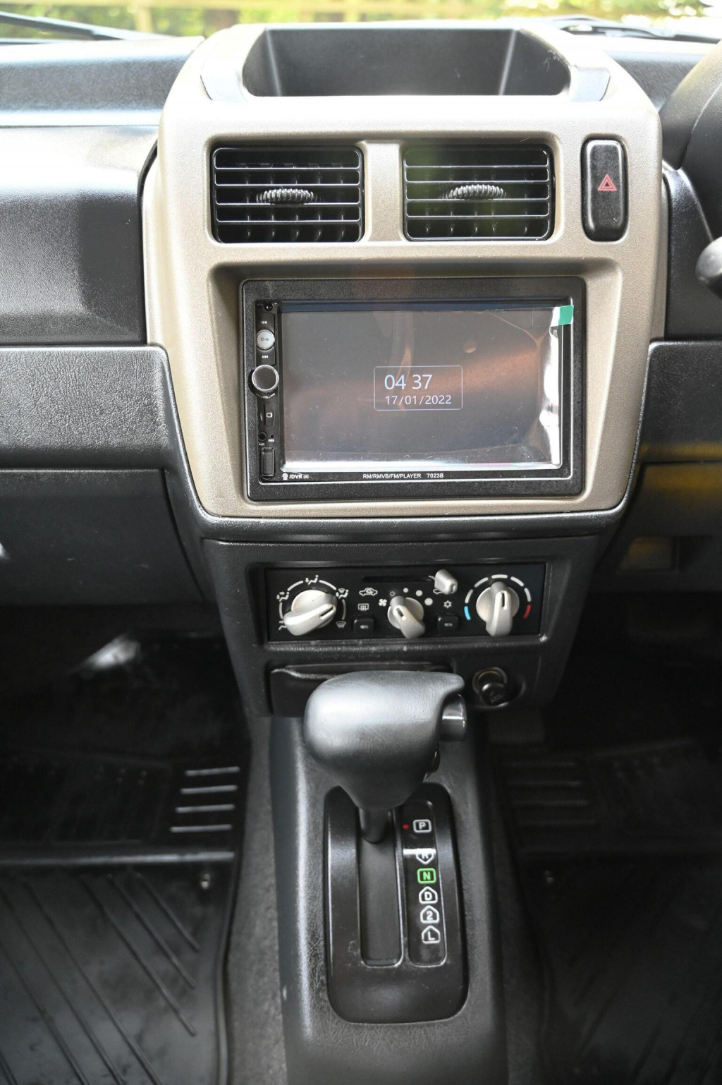 MITSUBISHI PAJERO