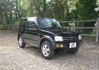 MITSUBISHI PAJERO