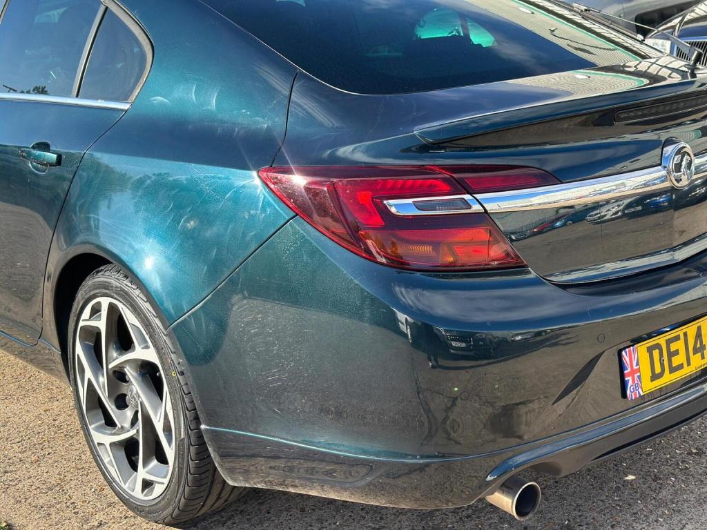 VAUXHALL INSIGNIA