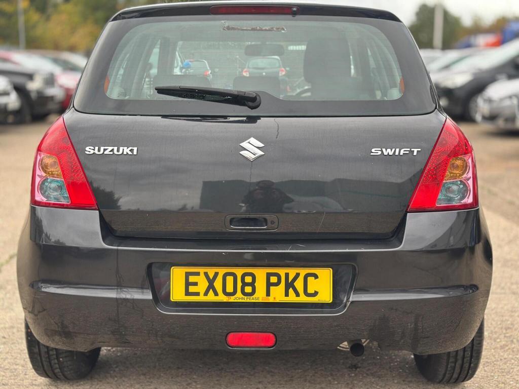 SUZUKI SWIFT