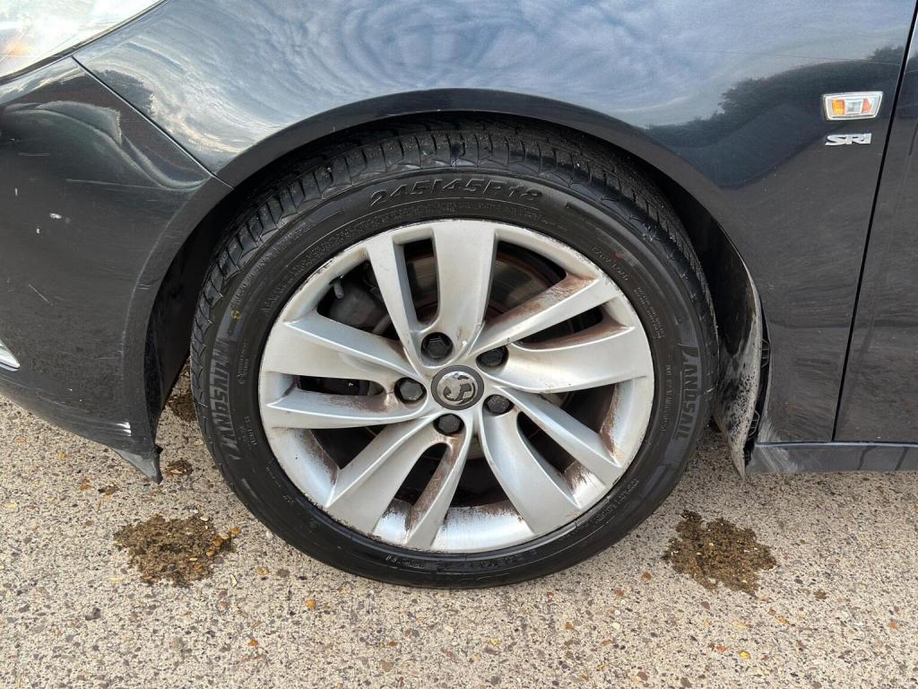 VAUXHALL INSIGNIA