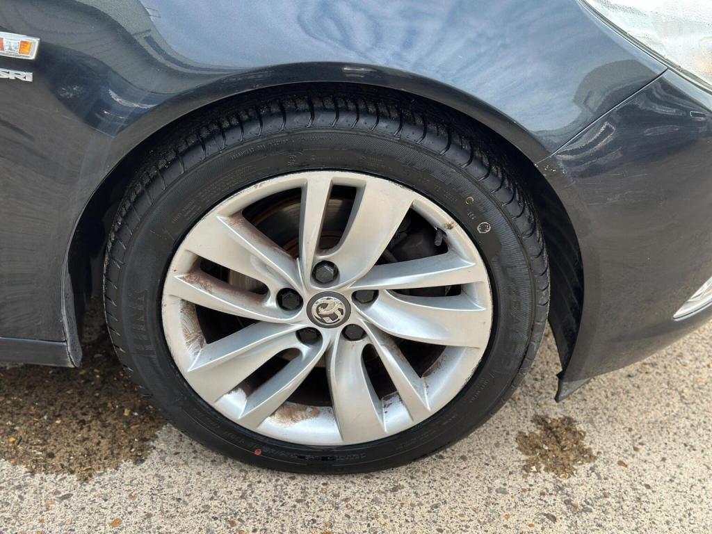 VAUXHALL INSIGNIA