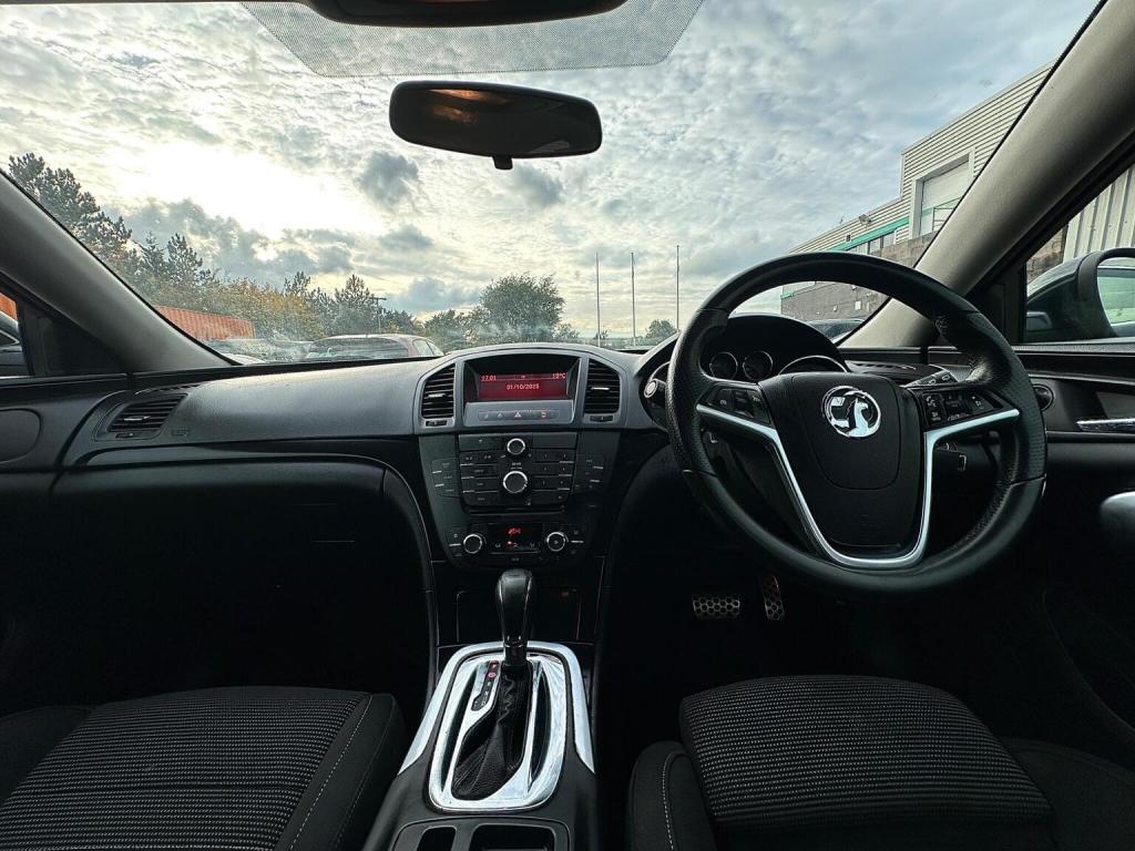 VAUXHALL INSIGNIA