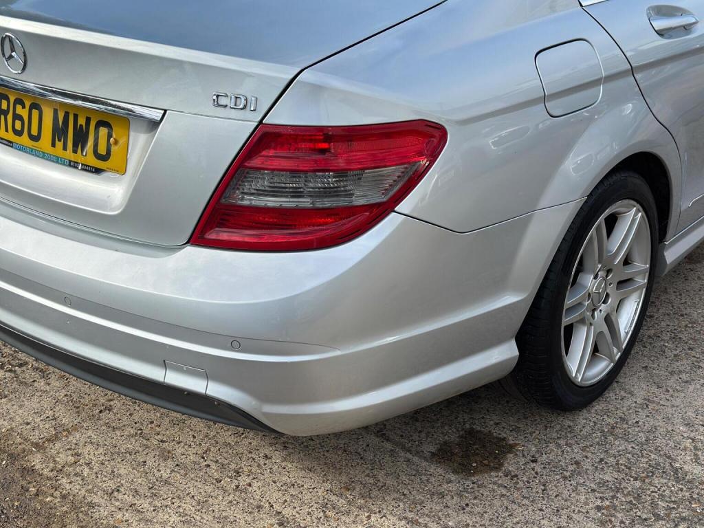 MERCEDES-BENZ C CLASS