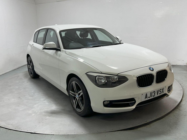 BMW 1 SERIES