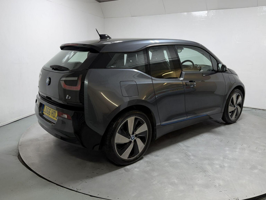 BMW I3