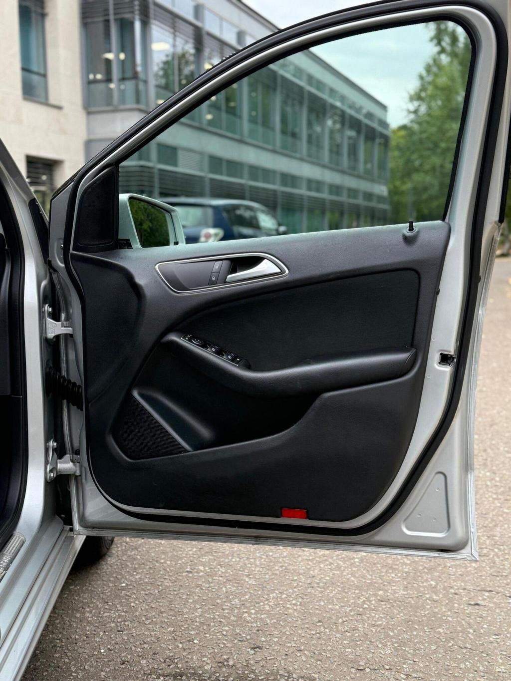 MERCEDES-BENZ B CLASS