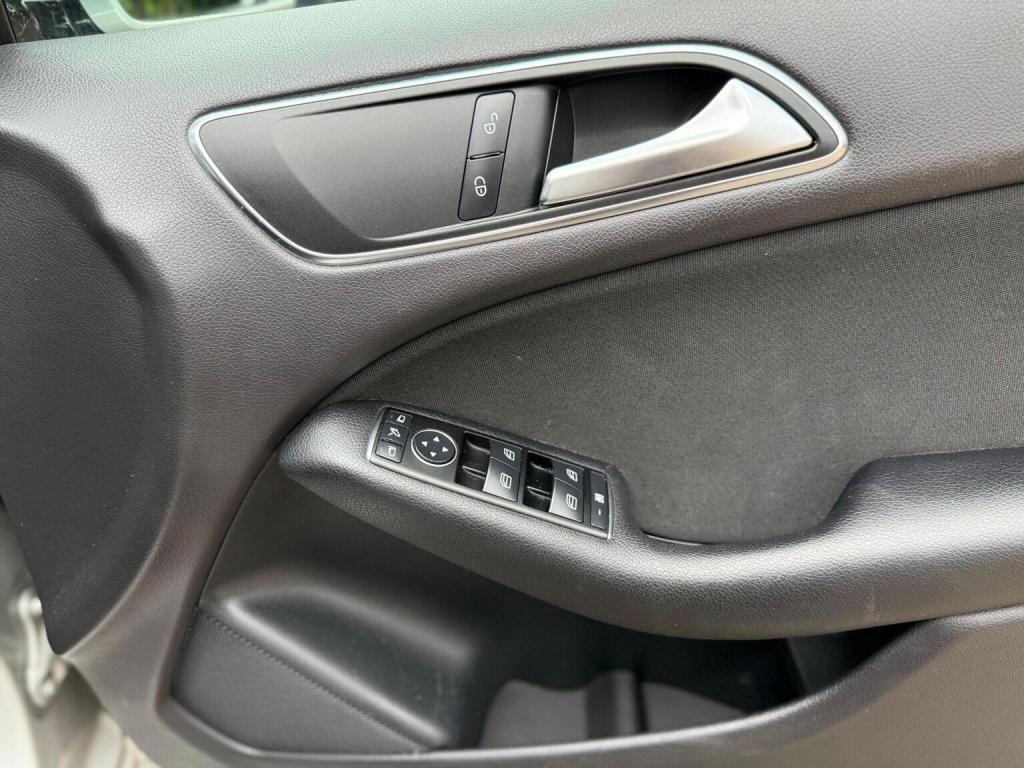 MERCEDES-BENZ B CLASS