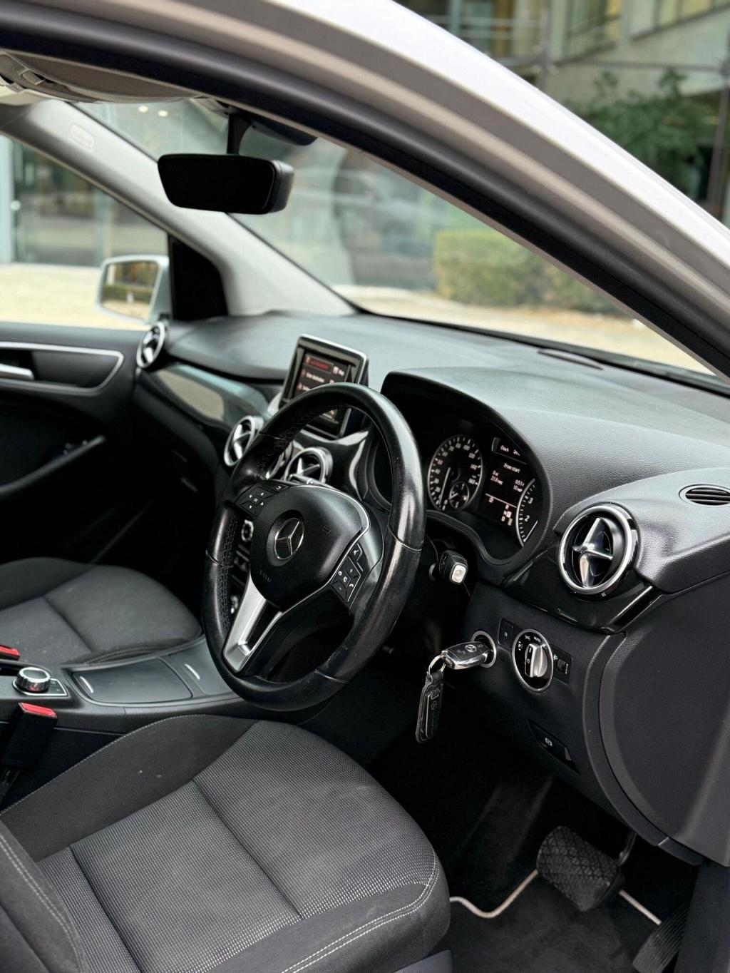 MERCEDES-BENZ B CLASS