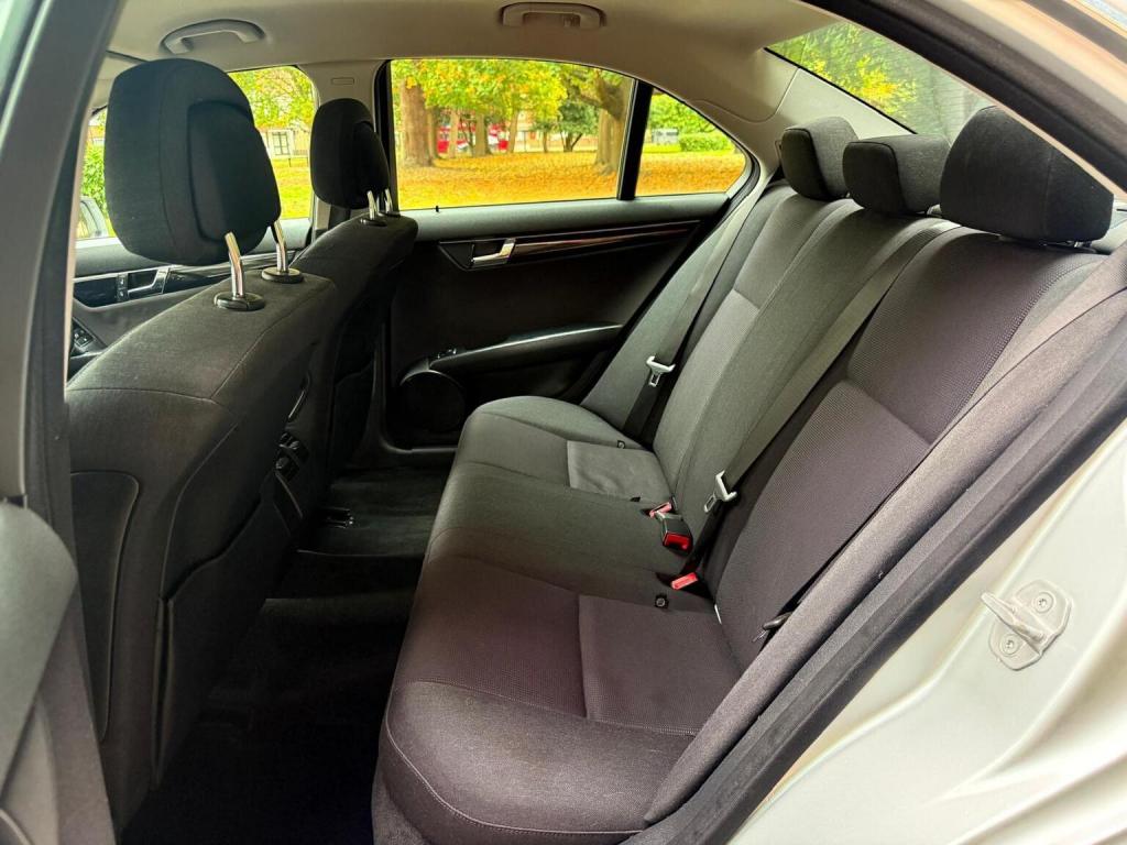 MERCEDES-BENZ C CLASS