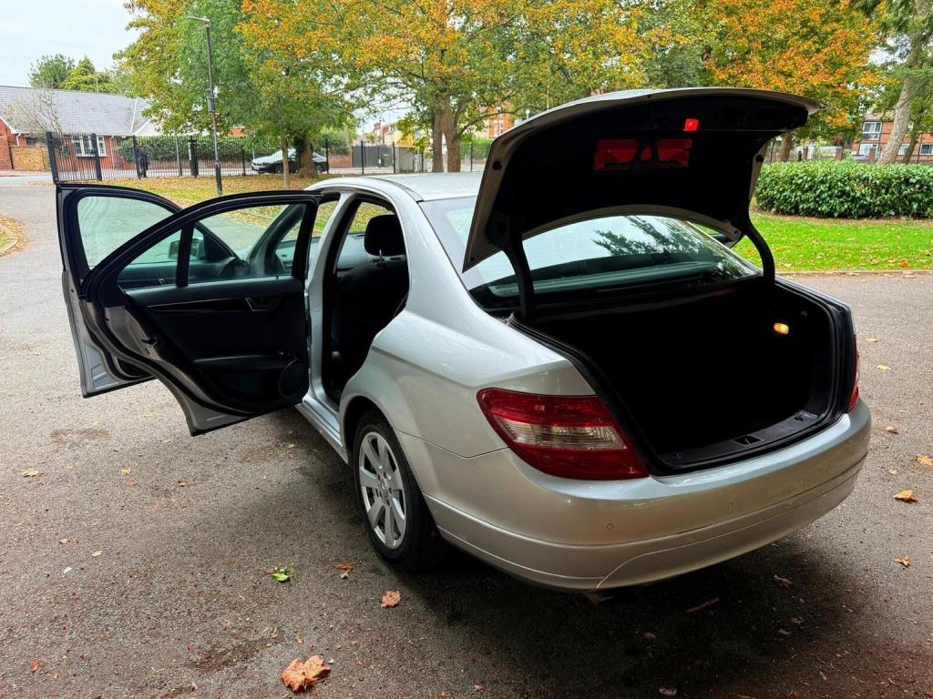 MERCEDES-BENZ C CLASS