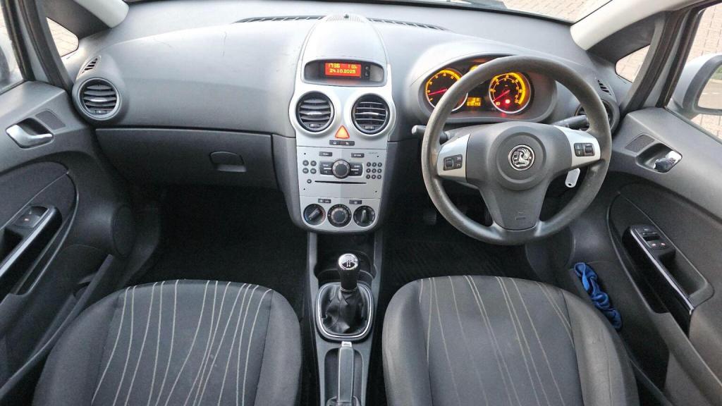 VAUXHALL CORSA