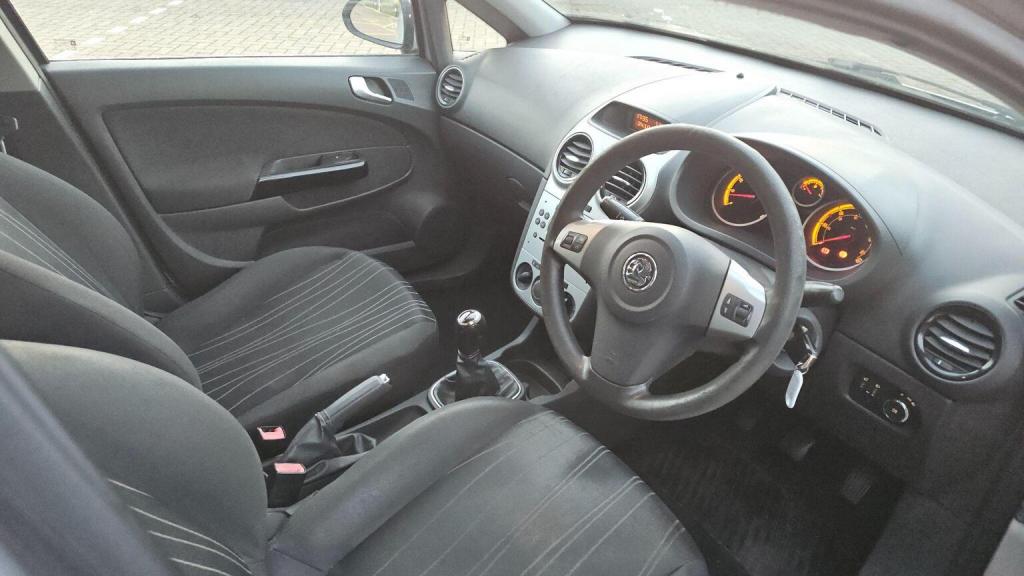 VAUXHALL CORSA