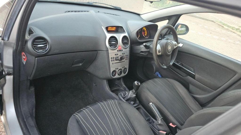 VAUXHALL CORSA