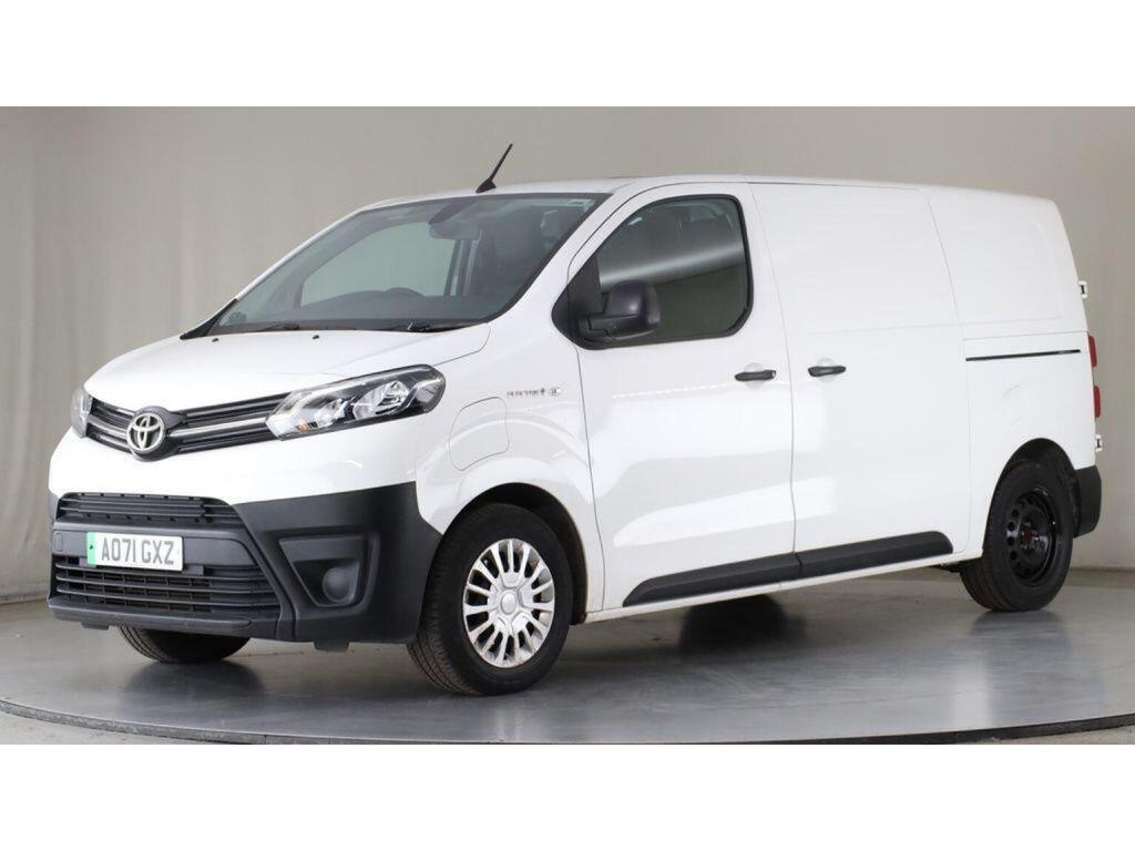 TOYOTA PROACE