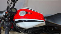 YAMAHA XSR700