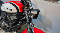 YAMAHA XSR700