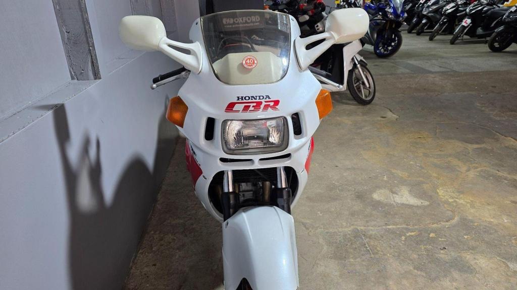 HONDA CBR1000F