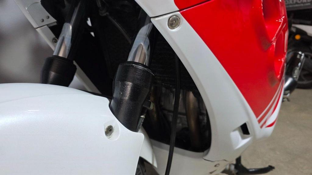 HONDA CBR1000F