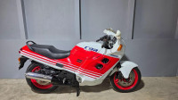 HONDA CBR1000F