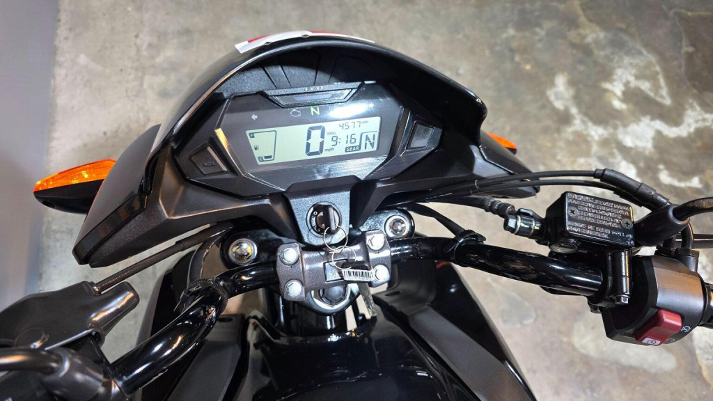 HONDA CB125F