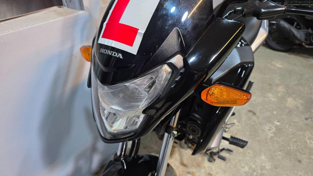 HONDA CB125F