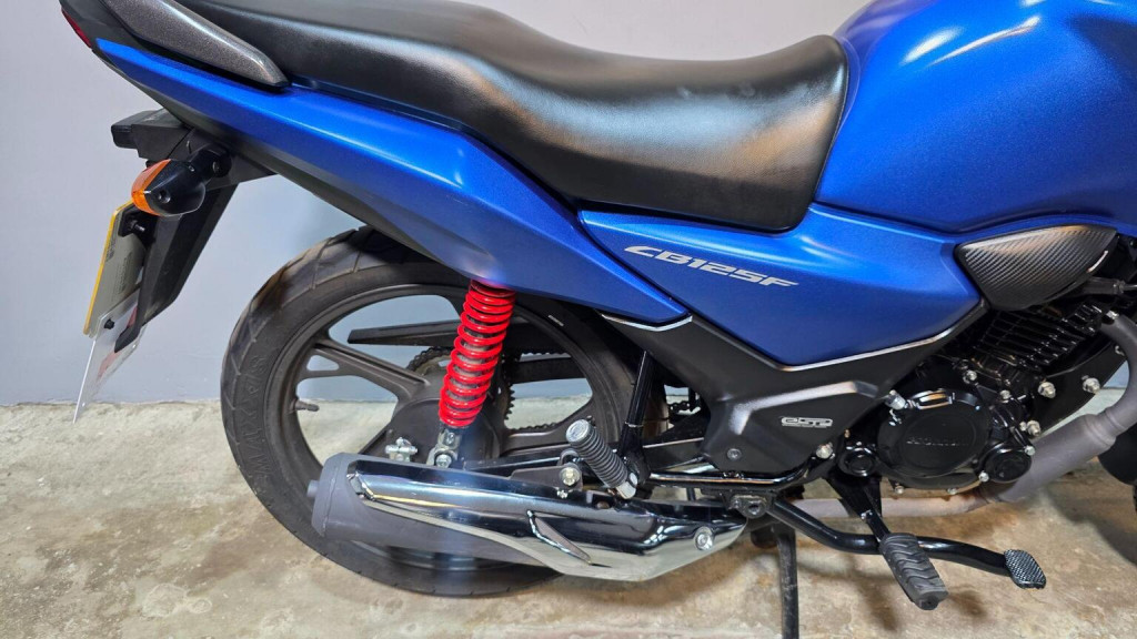 HONDA CB125F
