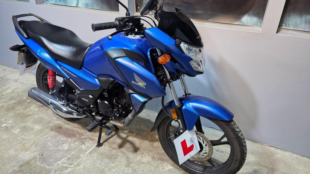 HONDA CB125F