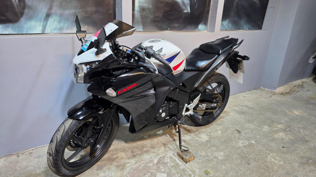 HONDA CBR125R