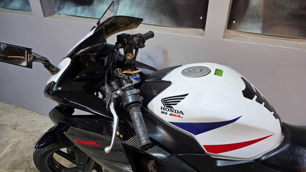 HONDA CBR125R