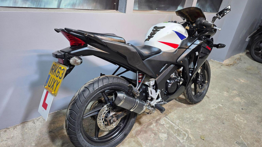 HONDA CBR125R