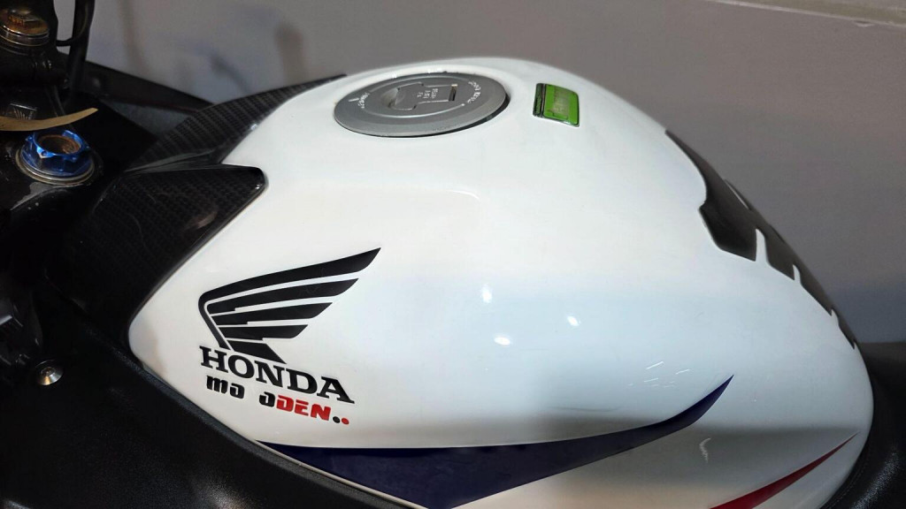 HONDA CBR125R