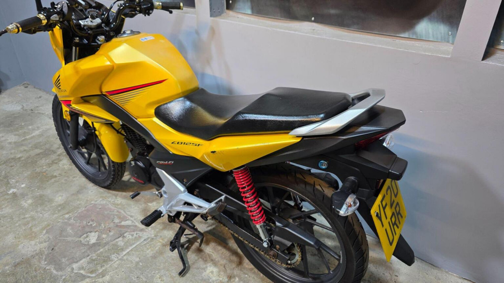 HONDA CB125F