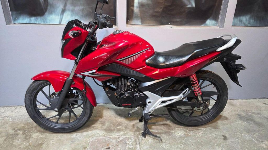 HONDA CB125F