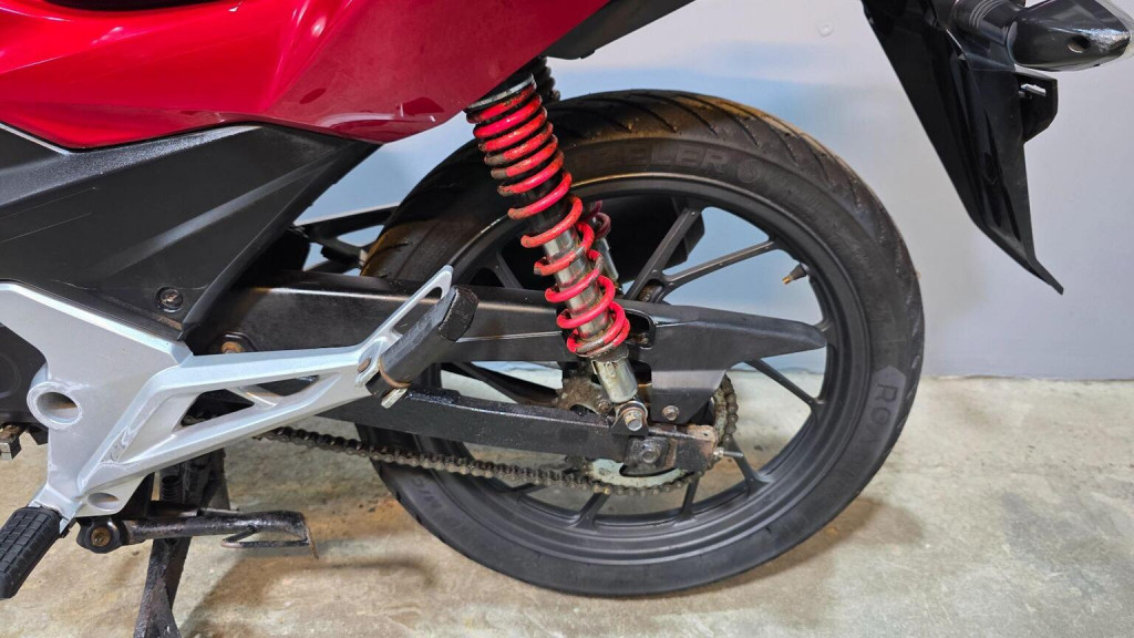 HONDA CB125F