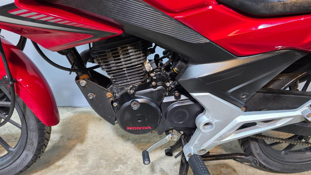 HONDA CB125F