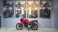 HONDA CB125F