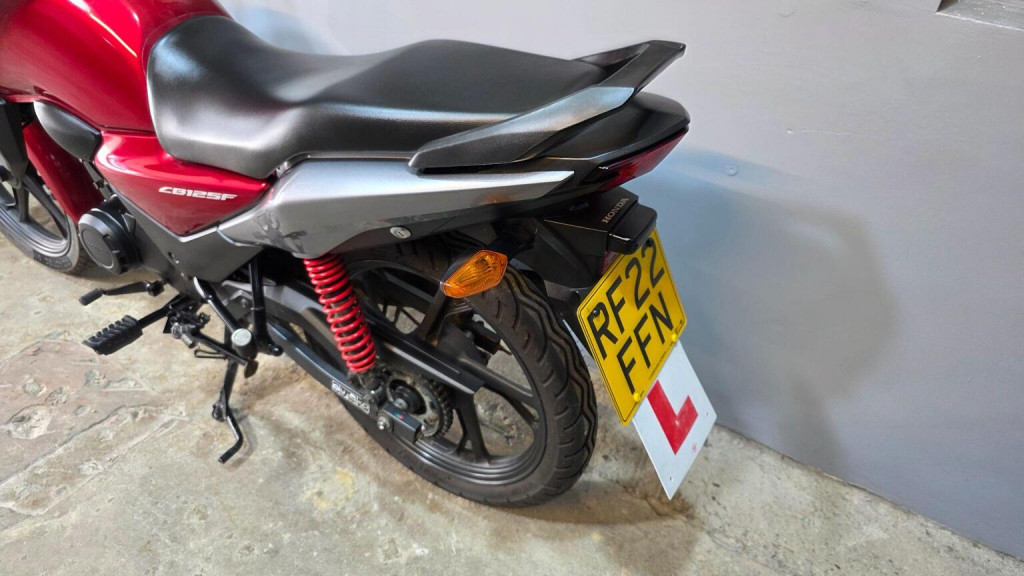 HONDA CB125F