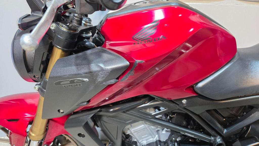 HONDA CB125R