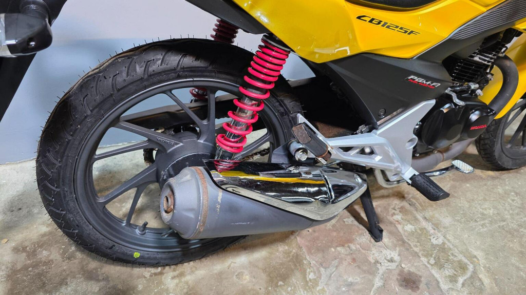 HONDA CB125F