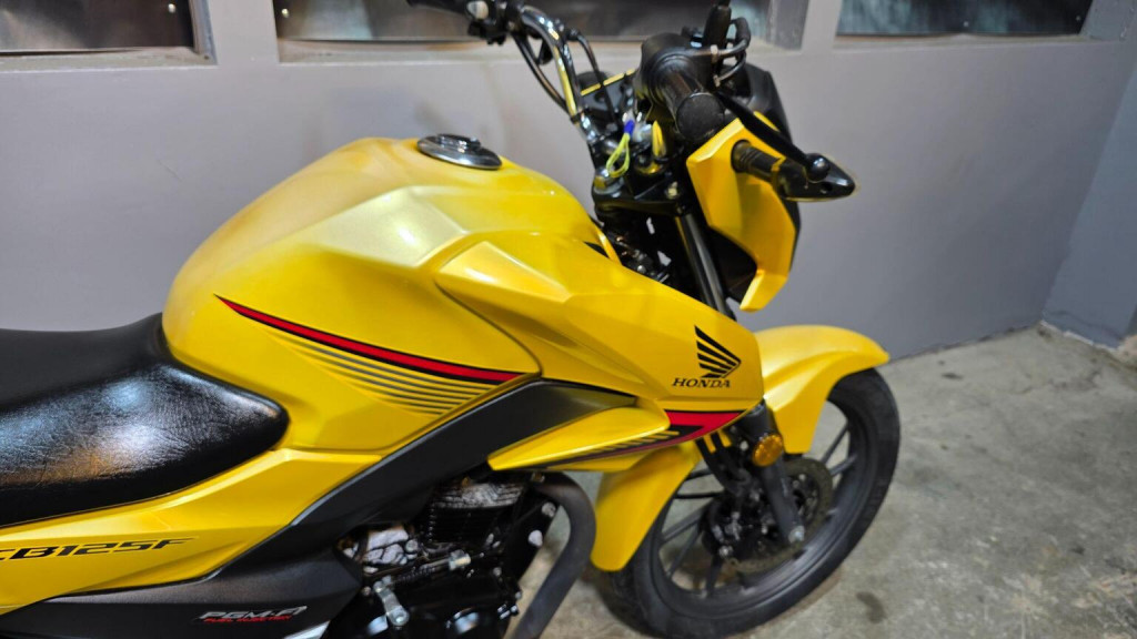 HONDA CB125F