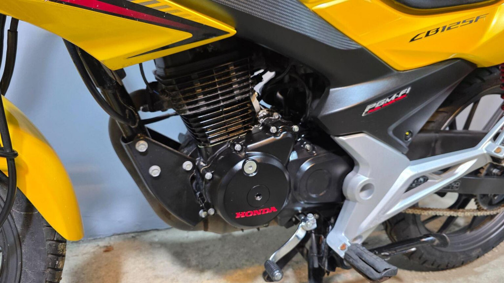 HONDA CB125F