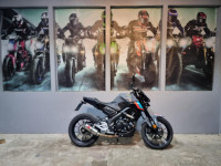 YAMAHA MT-125