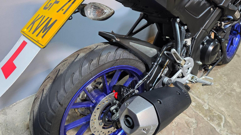 YAMAHA MT-125
