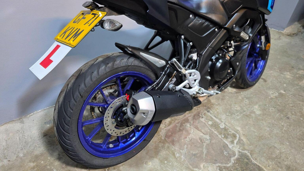YAMAHA MT-125